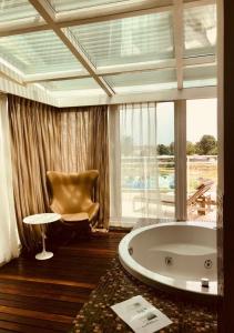 Koupelna v ubytování Pefaco Hotel Maya Maya