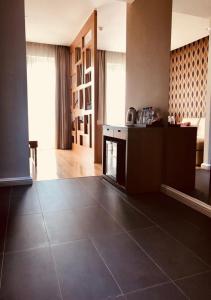 Η κουζίνα ή μικρή κουζίνα στο Pefaco Hotel Maya Maya