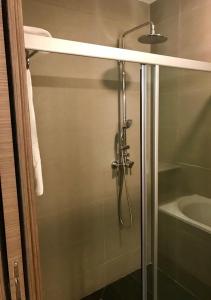 Ένα μπάνιο στο Pefaco Hotel Maya Maya