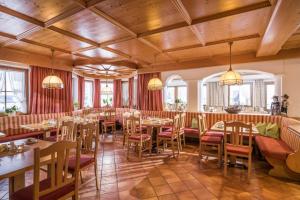 Restoran atau tempat lain untuk makan di Gästehaus Schneeberger