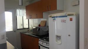 Una cocina o zona de cocina en Departamento en la Serena