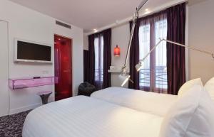 Postel nebo postele na pokoji v ubytování Color Design Hotel