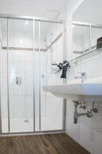 Koupelna v ubytování Chalet Holzerstubn