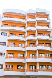 une image d'un immeuble d'appartements dans l'établissement Le Feto 3, à Dakar