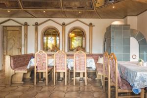 Veitingastaður eða matsölustaður á Hotel Garni Tirol