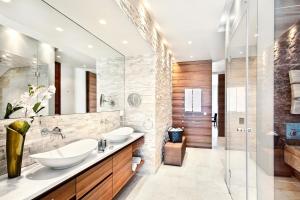 Bilik mandi di Geinberg5 Private Spa Villas
