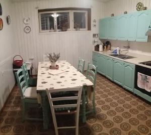 Kuchyň nebo kuchyňský kout v ubytování Ana & Marko-Island Ošljak