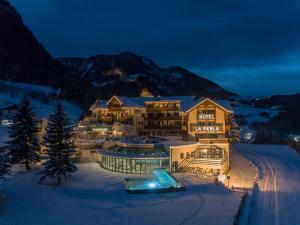 Alpin & Vital Hotel La Perla om vinteren