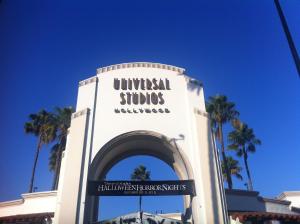 a building with a sign that reads universal studios at Hollywood Hotel in Los Angeles