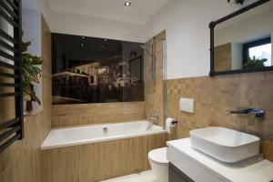 Et badeværelse på Willa Aspen + 43 billeder