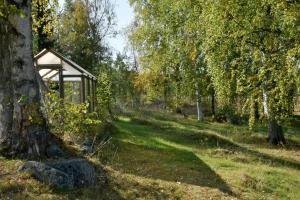 Zahrada ubytování Torpet i Sjö