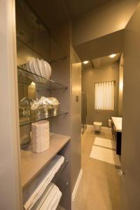Ένα μπάνιο στο Merchants Street Valletta Apartment +19 φωτογραφίες