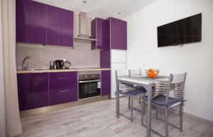 Kuchyňa alebo kuchynka v ubytovaní Mareverde Apartament
