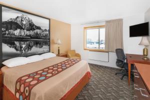 Postel nebo postele na pokoji v ubytování Super 8 by Wyndham Diamondville Kemmerer + 26 fotografií