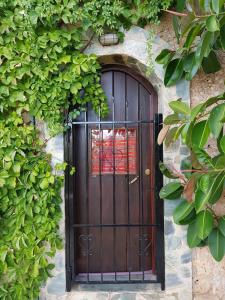 Fotografie z fotogalerie ubytování Anna's Stone House v destinaci Megála Khoráfia