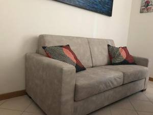 A seating area at La Casa di San Francesco