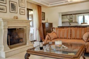 Posezení v ubytování Venetian Shipyard Villa