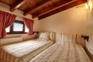 Postel nebo postele na pokoji v ubytování Venetian Shipyard Villa