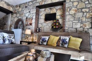 Posezení v ubytování Sunstone Villas