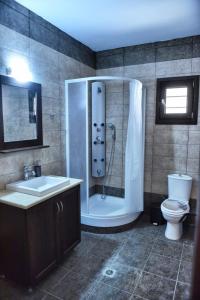 Koupelna v ubytování Sunstone Villas