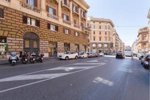 Gallery image of Palazzo Giorgioli Apartment in Rome