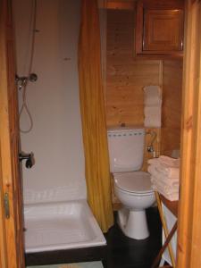 Camping Amaido (España San Tirso de Abres) - Booking.com