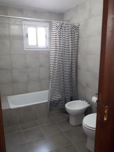 Ένα μπάνιο στο Francia Apartment II