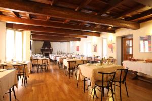 Restaurace v ubytování Intra Hotel