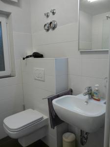 Ferienwohnung Christa tesisinde bir banyo