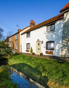 Gallery image of Clara's Cottage in West Lutton