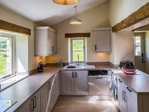 Køkken eller tekøkken på Dale House Farm Cottage
