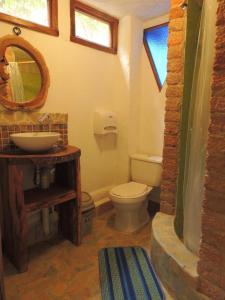 Vannituba majutusasutuses Ecorefugio Las Mirlas