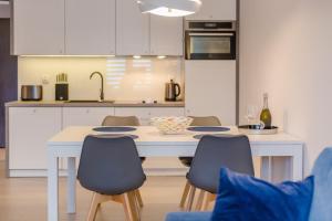 Kuchyňa alebo kuchynka v ubytovaní DP Apartament Polanki Park