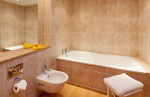 Et badeværelse på Heads Nook Hall Cottage