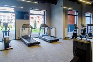 Fitnesscentret og/eller fitnessfaciliteterne på DP Apartament Polanki Park