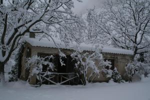 冬天的Casas Rurales Los Enebros Nerpio