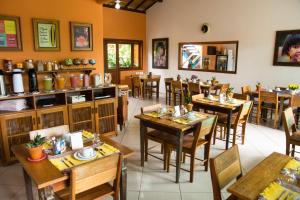 Restaurace v ubytování Pousada Maria Pitanga
