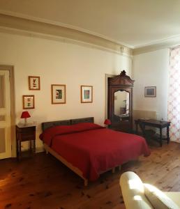 Säng eller sängar i ett rum på Villa Dampierre