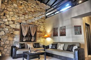 Posezení v ubytování Sunstone Villas