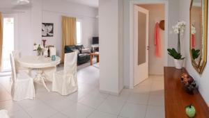 Telewizja i/lub zestaw kina domowego w obiekcie Heraklion Old Port Apartments