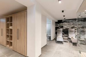 Ruang duduk di Doris' Nest