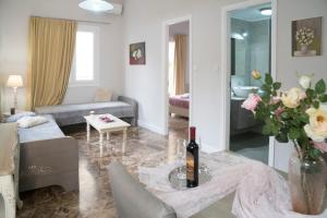 Część wypoczynkowa w obiekcie Heraklion Old Port Apartments