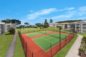 Tenis a/nebo squash v ubytování Mantra Lorne nebo okolí