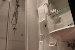 Koupelna v ubytování Hotel Miramare