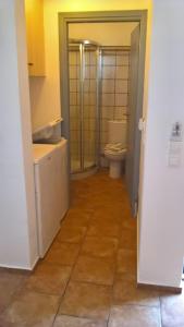 Koupelna v ubytování Petradi + 37 fotografií