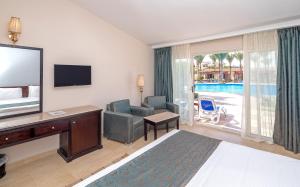 Gallery image of Hawaii Le Jardin Aqua Resort - Families and Couples Only in Hurghada