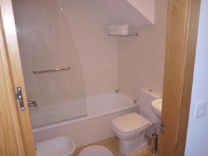 A bathroom at Apartment 316 Condado De Alhama