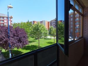 A balcony or terrace at www Apartamento Conde de León wordpress com Parking opcional