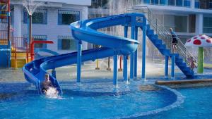 Bazén v ubytování My Resort Huahin C605 nebo v jeho okolí