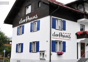 オーベルストドルフにあるFerienwohnungen dorfhausのギャラリーの写真